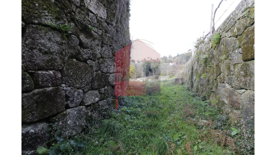 Moradia para Venda em Valbom (São Pedro), Passô e Valbom (São Martinho) Foto 4