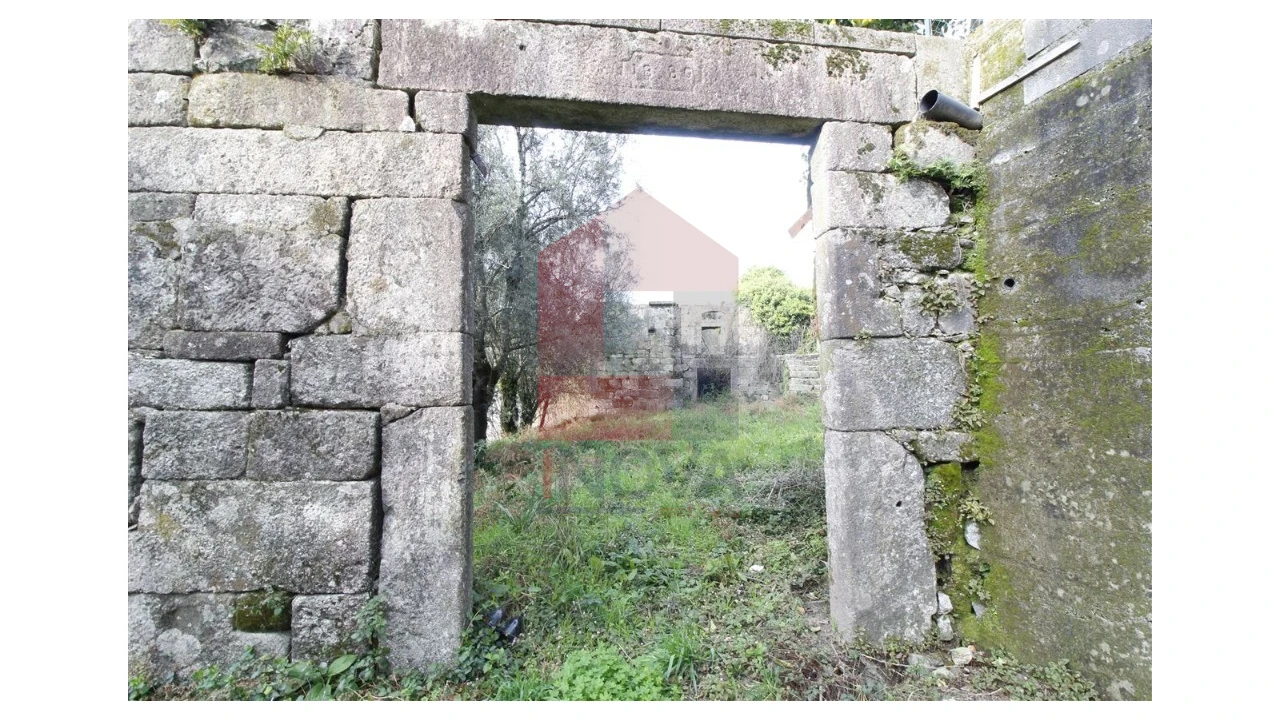 Moradia para Venda em Valbom (São Pedro), Passô e Valbom (São Martinho) Foto 15