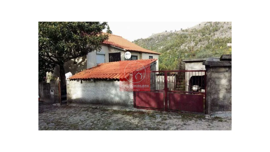 Moradia T2 para Venda em Montaria Foto 3