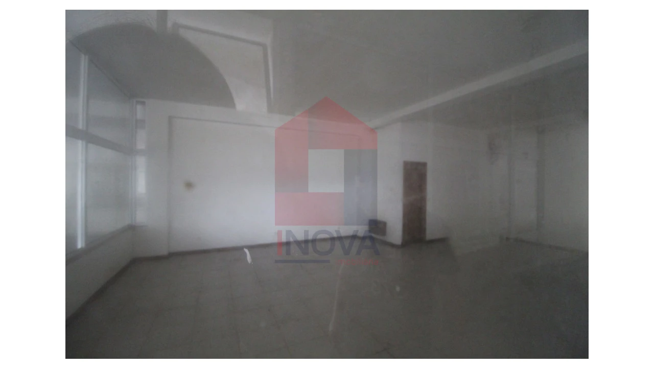 Loja para Venda em Caldelas, Sequeiros e Paranhos Foto 2