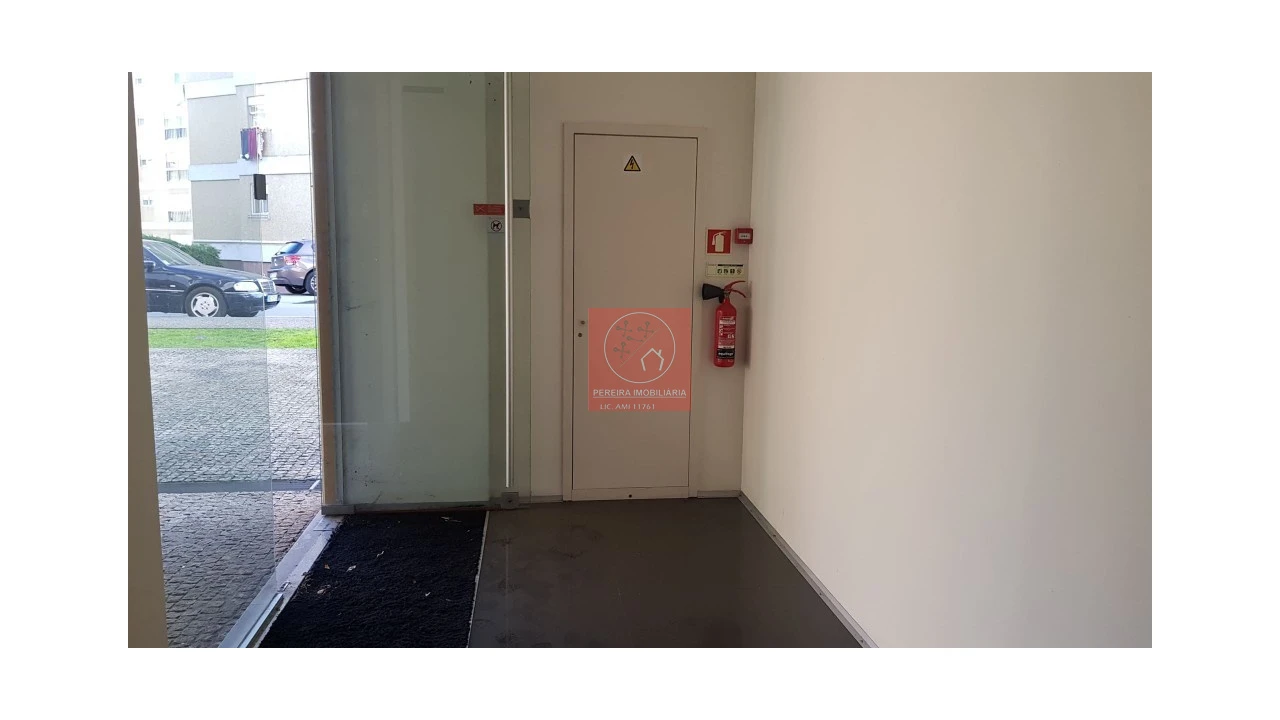 Loja para Venda em Vila Nova de Famalicão e Calendário Foto 7