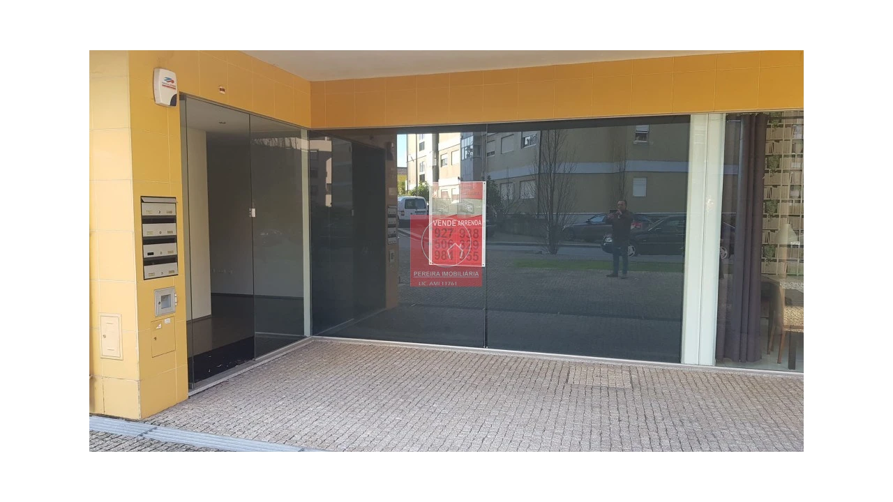 Loja para Venda em Vila Nova de Famalicão e Calendário Foto 5