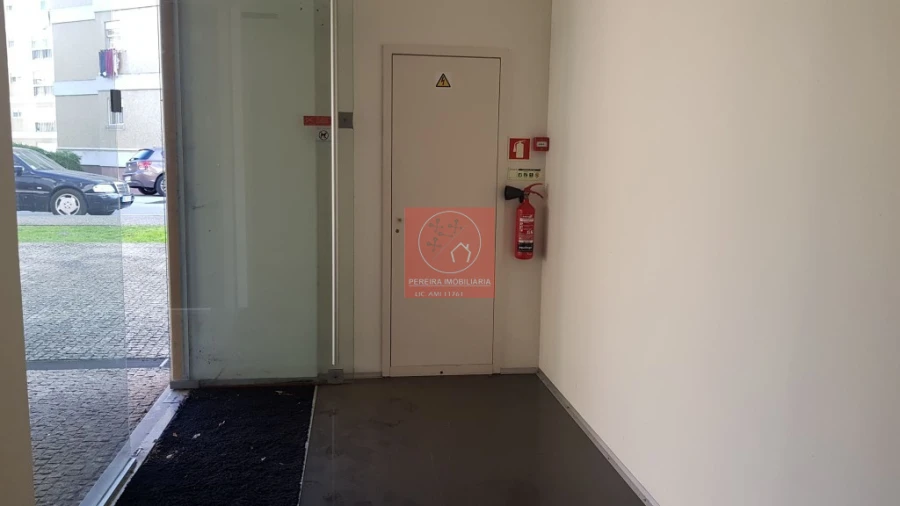 Loja para Venda em Vila Nova de Famalicão e Calendário Foto 7