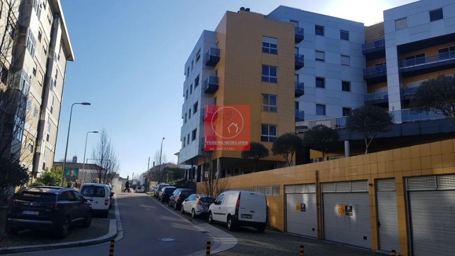 Loja para Venda em Vila Nova de Famalicão e Calendário Foto 11