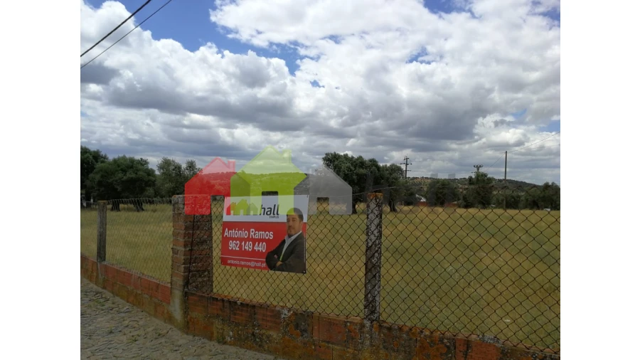 Terreno para Venda em Alcaçovas Foto 2