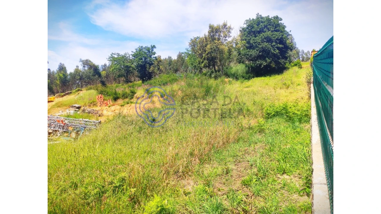 Terreno para Venda em Alfena Foto 10