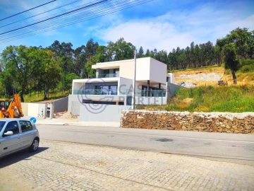 Terreno para Venda em Alfena