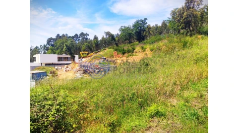 Terreno para Venda em Alfena