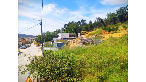 Terreno para Venda em Alfena