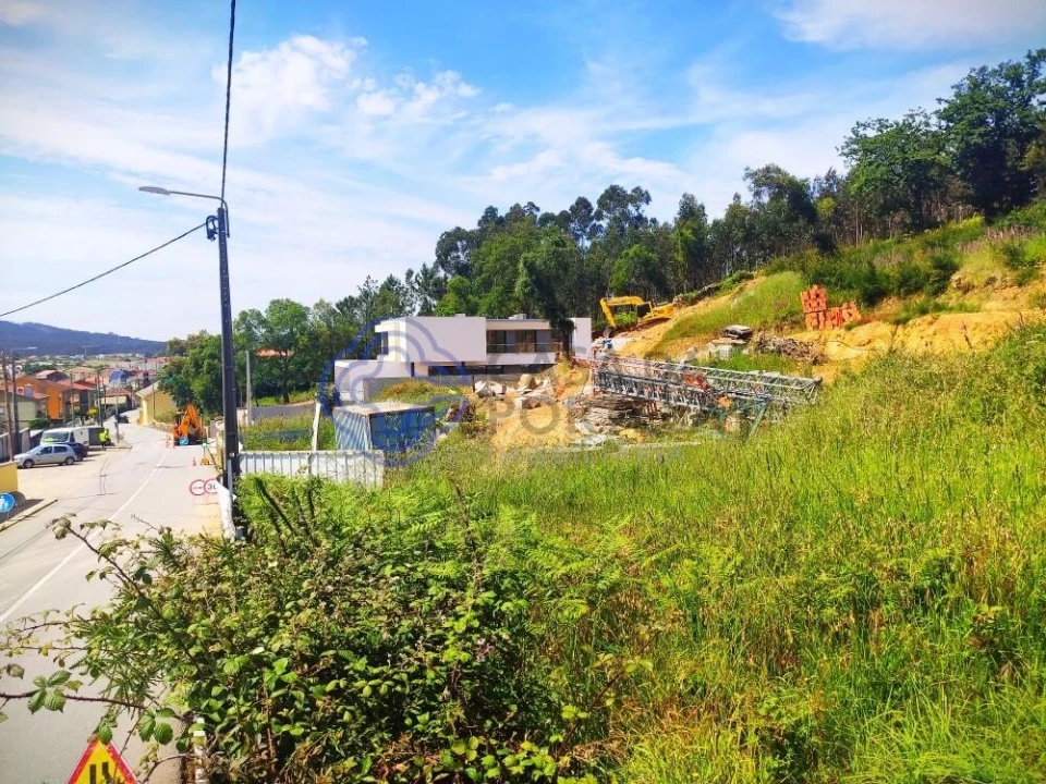 Terreno para Venda em Alfena Foto 18