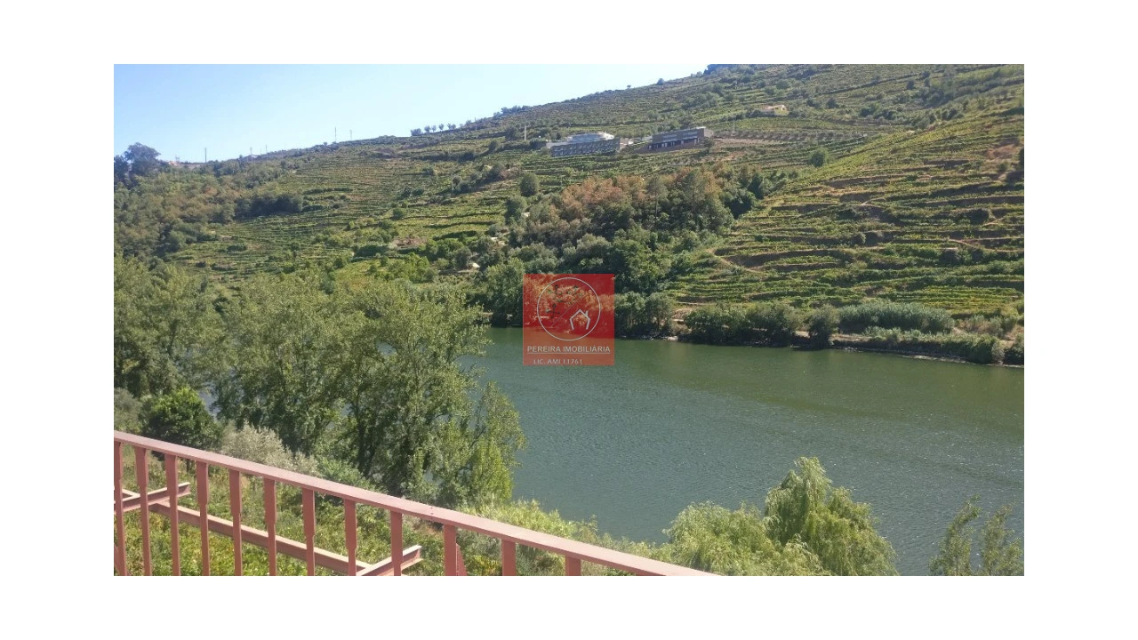 Moradia T4 para Venda em Fontelas Foto 5