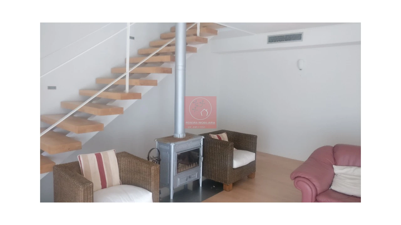 Moradia T4 para Venda em Fontelas Foto 8