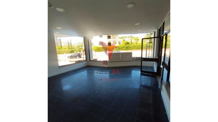 Loja para Venda em Freixianda, Ribeira do Fárrio e Formigais Foto 4