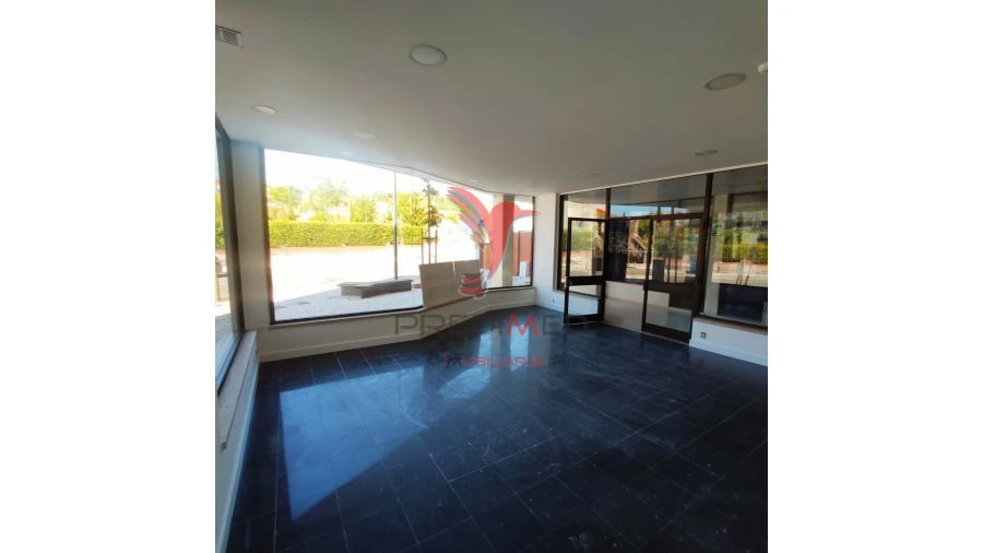 Loja para Venda em Freixianda, Ribeira do Fárrio e Formigais Foto 5