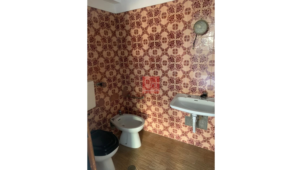 Escritório para Arrendamento em Peso da Régua e Godim Foto 7