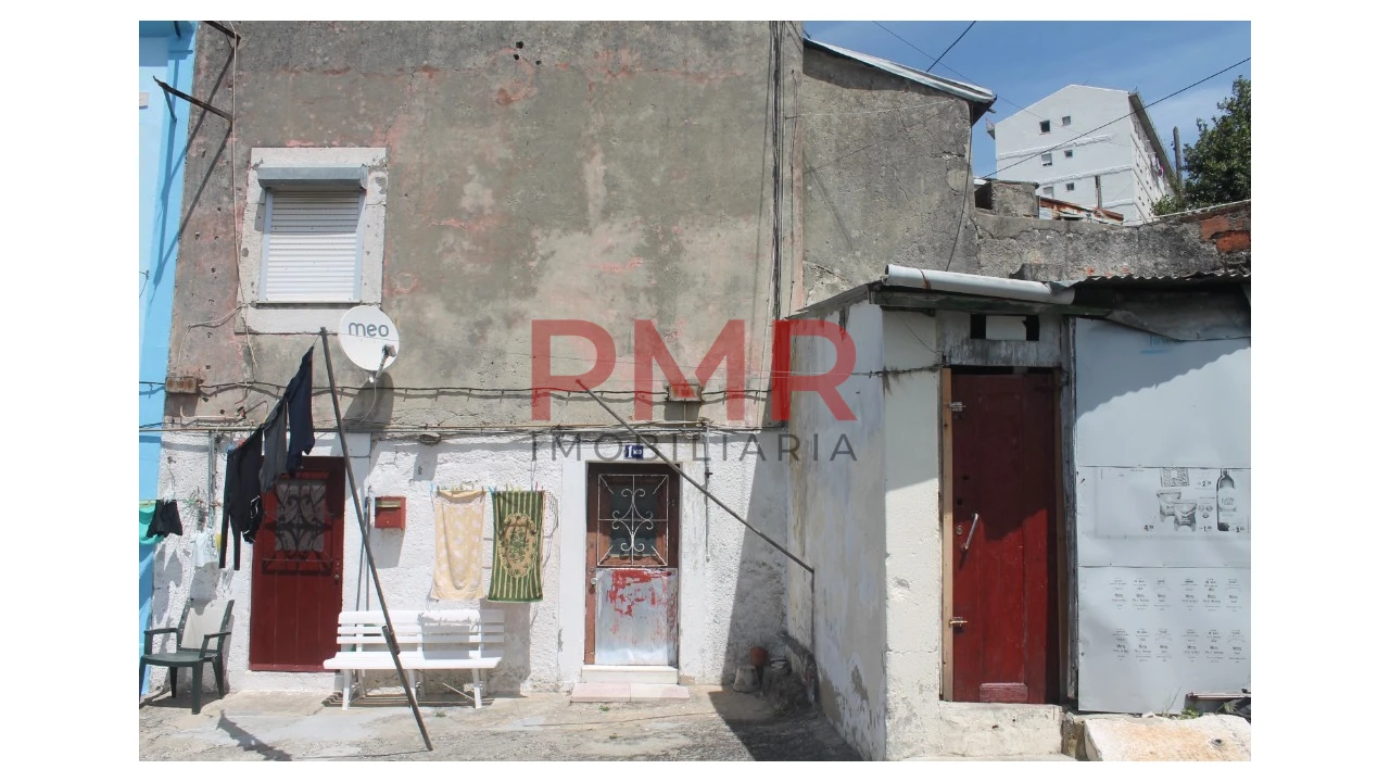 Prédio para Venda em Beato Foto 1