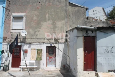 Prédio para Venda em Beato