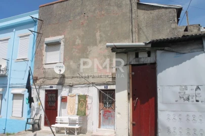 Prédio para Venda em Beato