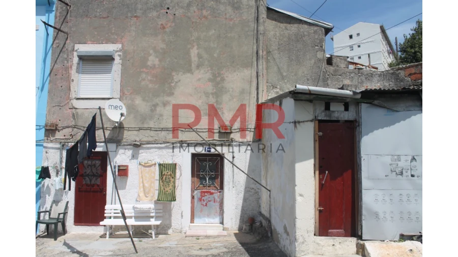 Prédio para Venda em Beato