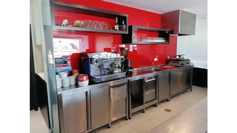 Negócio para Venda em Arcozelo Foto 3