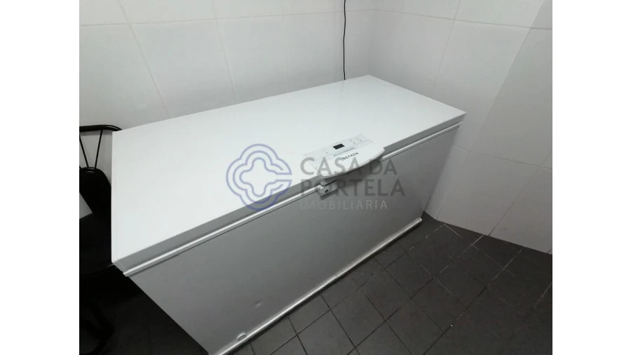 Negócio para Venda em Arcozelo Foto 21