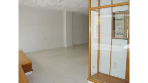 Loja para Venda em Almada, Cova da Piedade, Pragal e Cacilhas