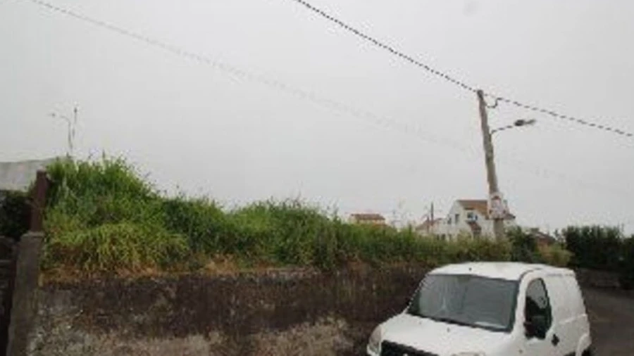 Terreno para Venda em Lomba da Fazenda