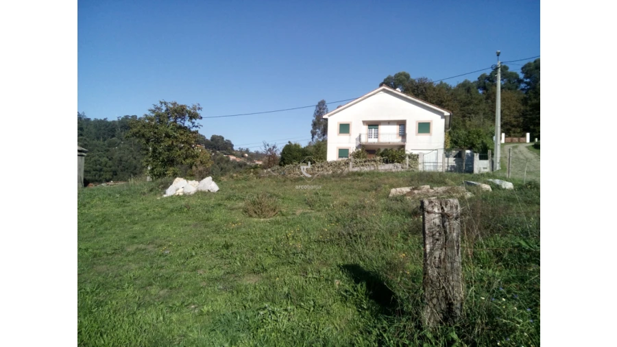 Terreno para Venda em Paredes de Coura e Resende Foto 1