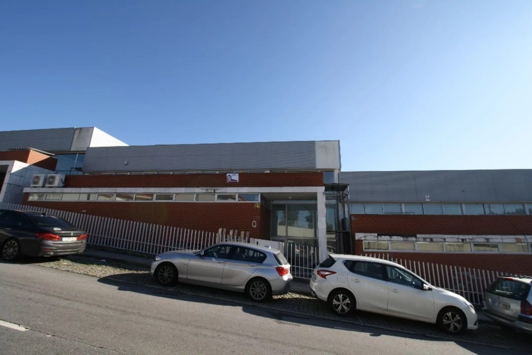 Armazém para Venda em Infias Foto 1