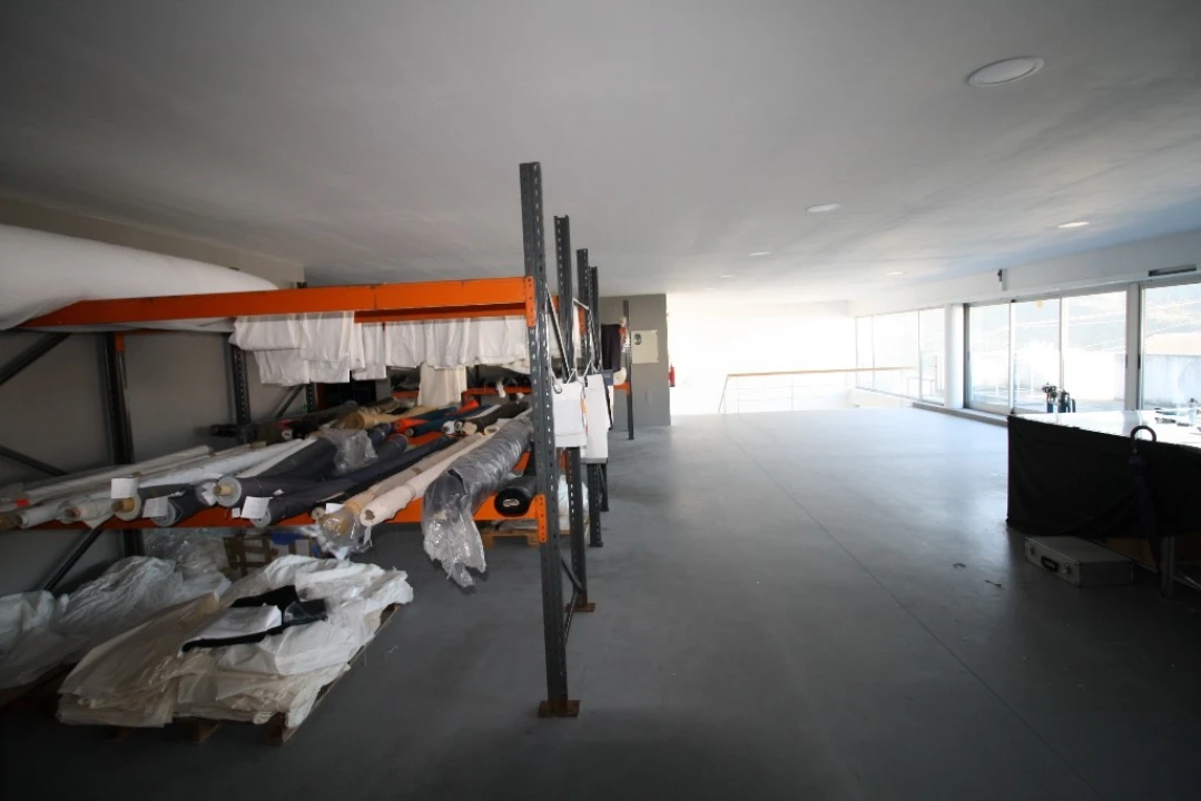 Armazém para Venda em Infias Foto 7