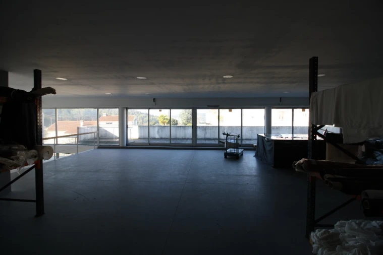 Armazém para Venda em Infias Foto 10