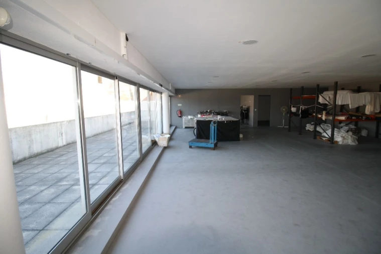 Armazém para Venda em Infias Foto 3