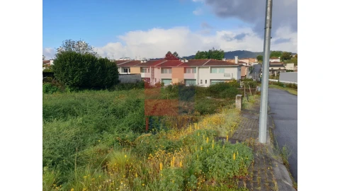 Terreno para Venda em Vila Verde e Barbudo