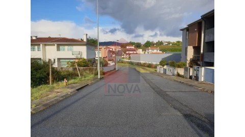 Terreno para Venda em Vila Verde e Barbudo