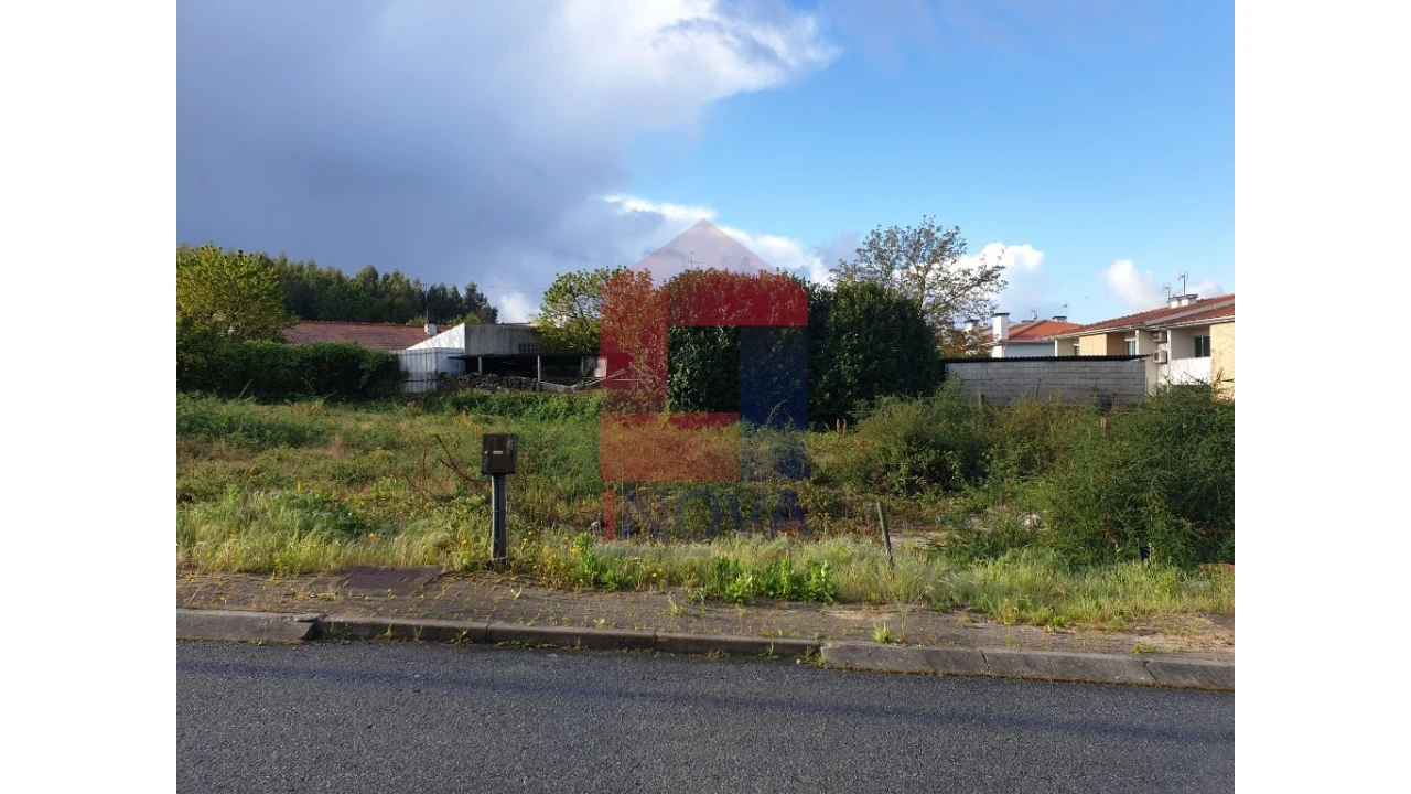 Terreno para Venda em Vila Verde e Barbudo Foto 7
