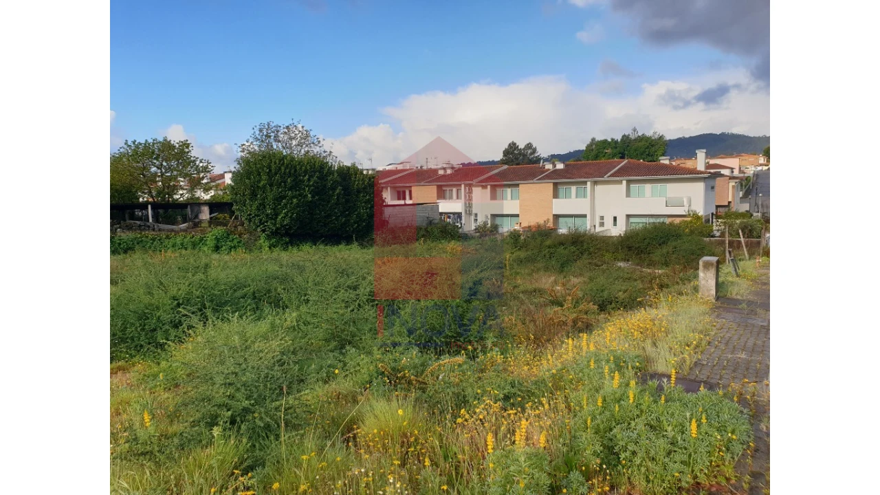 Terreno para Venda em Vila Verde e Barbudo Foto 4
