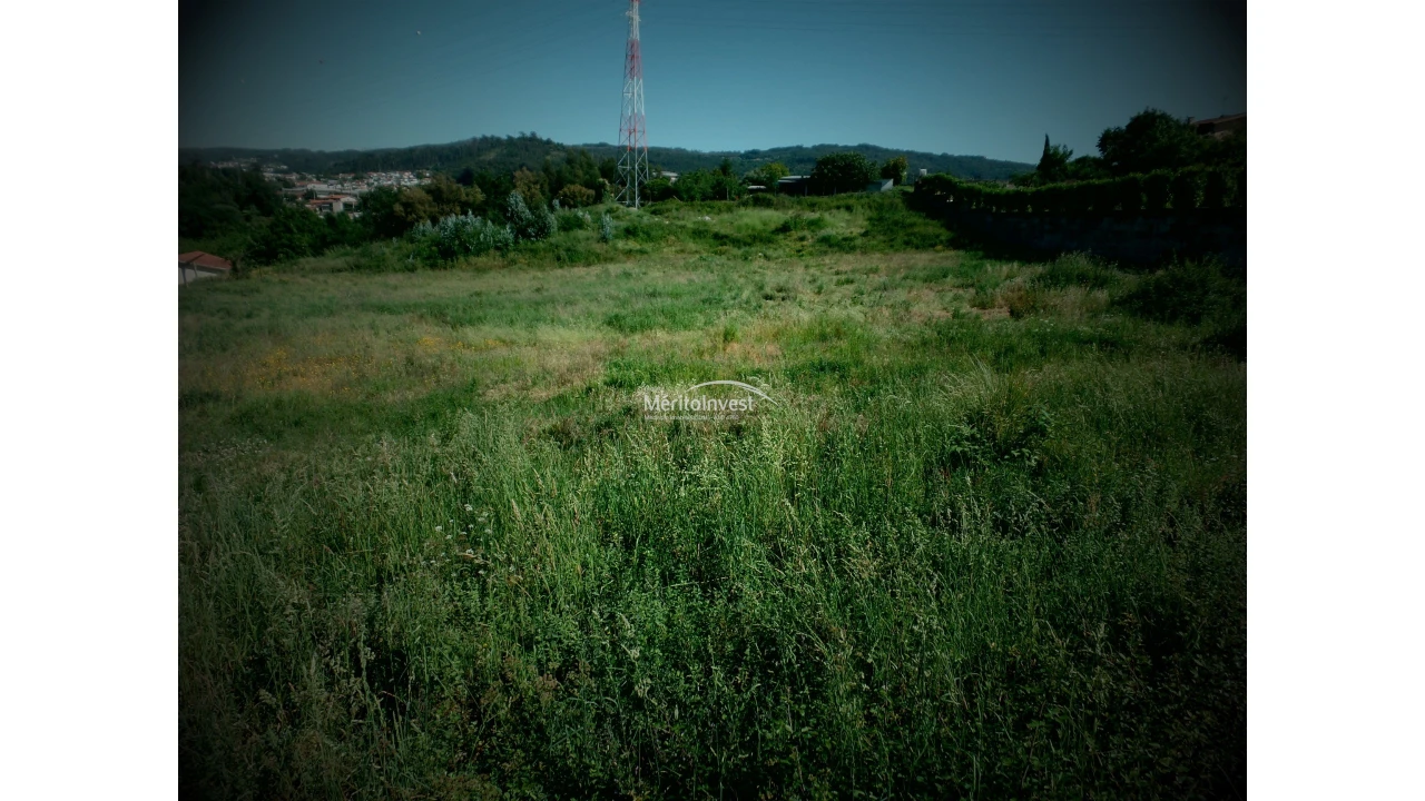 Terreno para Venda em Areias, Sequeirô, Lama e Palmeira Foto 1