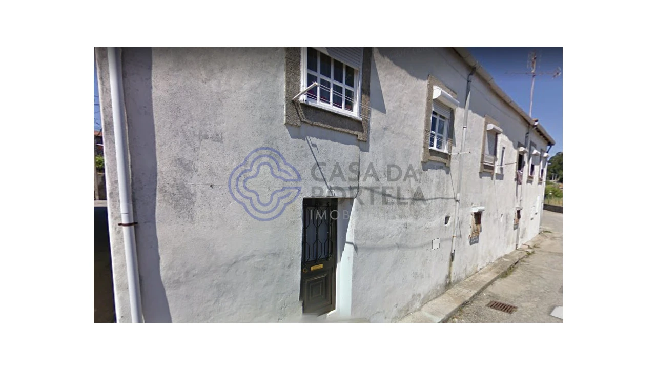 Moradia T5 para Venda em Madalena Foto 2