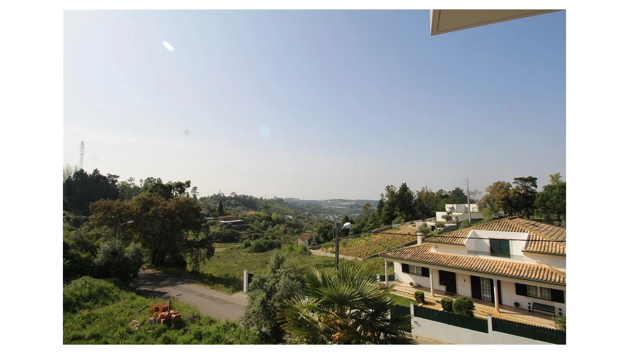 Terreno para Venda em Eiras e São Paulo de Frades Foto 2