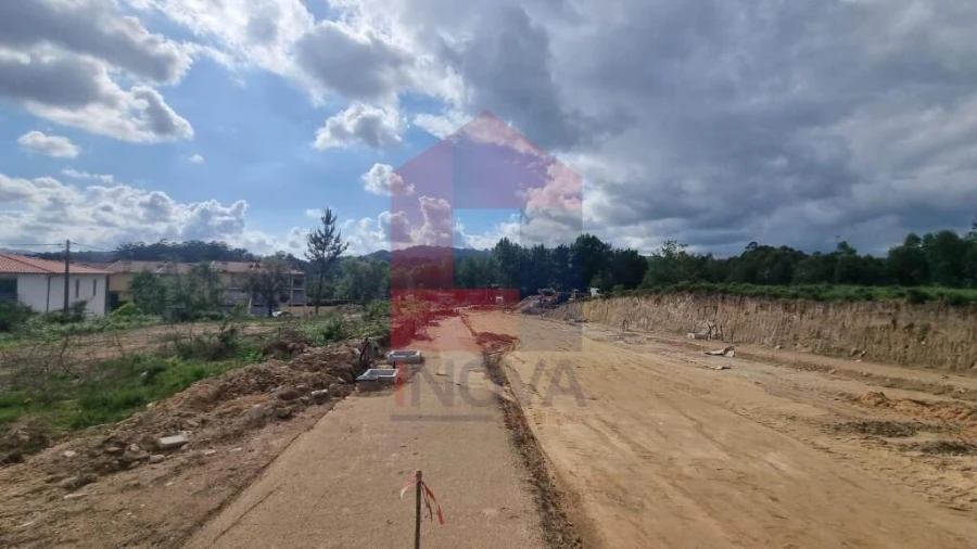 Terreno para Venda em Loureira Foto 36