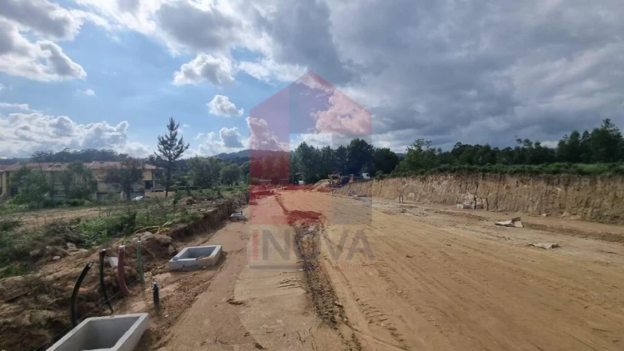 Terreno para Venda em Loureira Foto 24