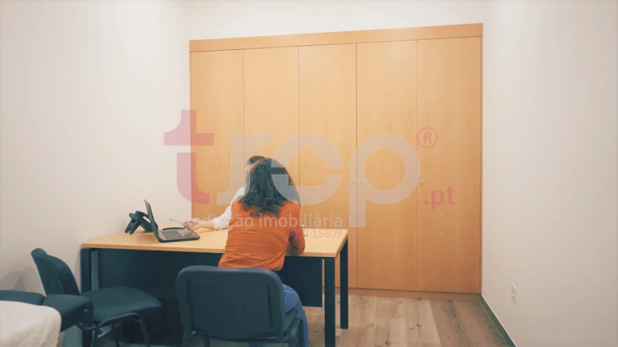 Escritório para Arrendamento em Barcelos, V.Boa, V.Frescainha Foto 1
