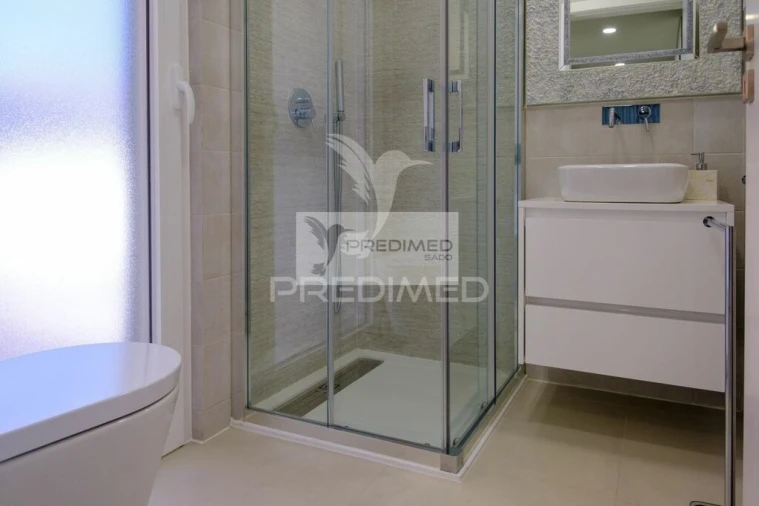 Moradia T4 para Venda em Charneca de Caparica e Sobreda Foto 16