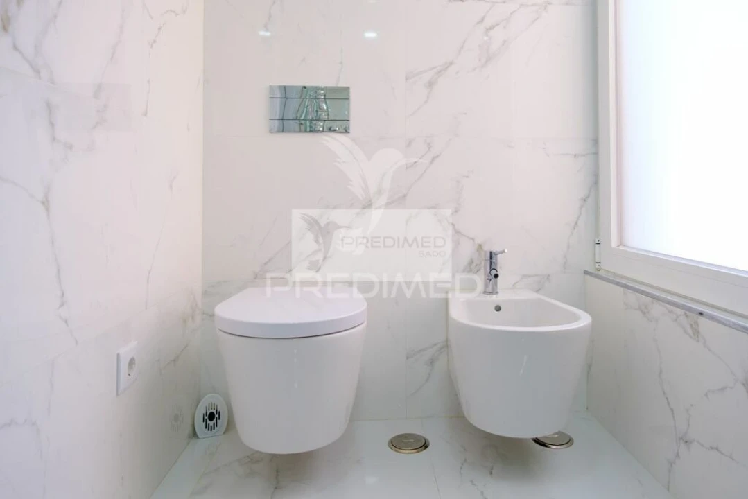 Moradia T4 para Venda em Charneca de Caparica e Sobreda Foto 20