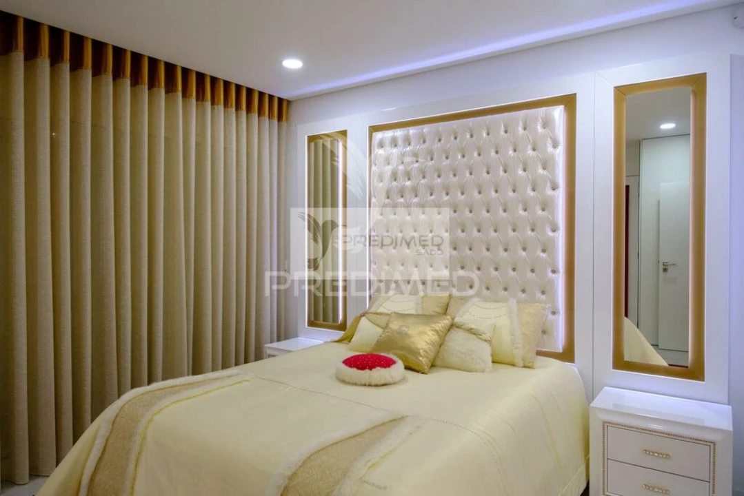 Moradia T4 para Venda em Charneca de Caparica e Sobreda Foto 18