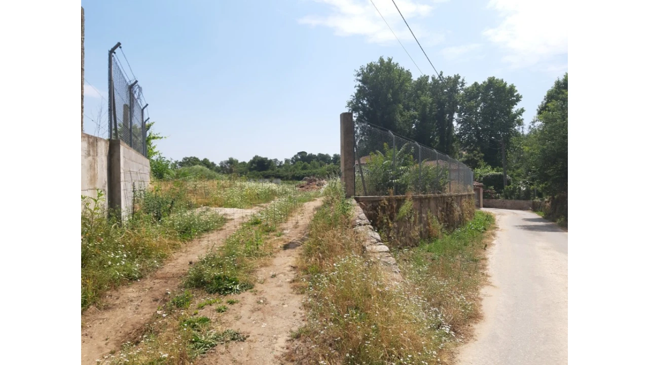 Terreno para Venda em Rendufe Foto 12