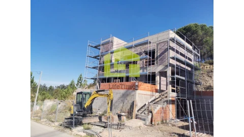 Moradia T3 para Venda em Antuzede e Vil de Matos