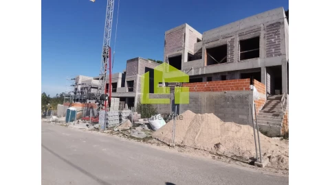 Moradia T3 para Venda em Antuzede e Vil de Matos