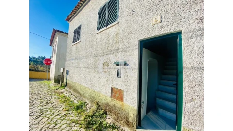 Moradia T1 para Venda em Figueiró dos Vinhos e Bairradas