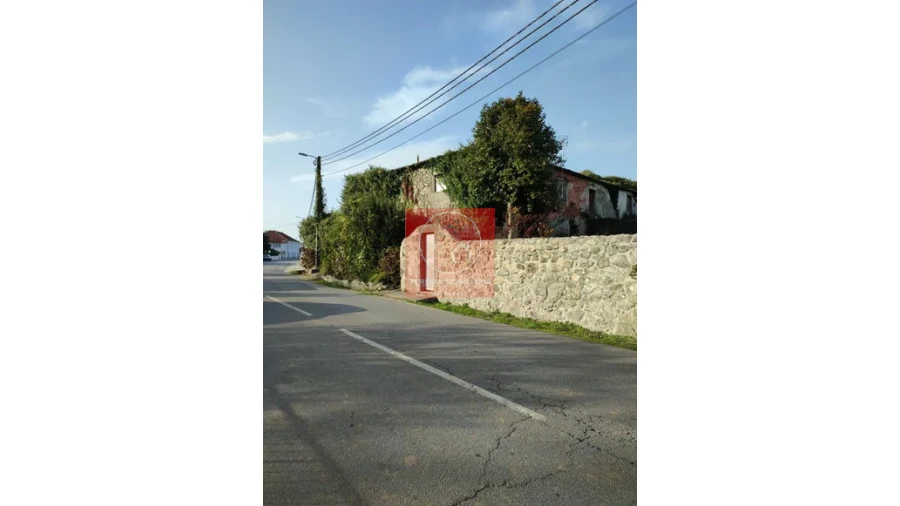 Moradia T2 para Venda em Fragoso Foto 1